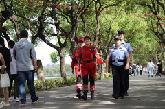 安徽铜陵：热闹景